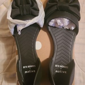 Audrey× Beth Richard's Black on Black